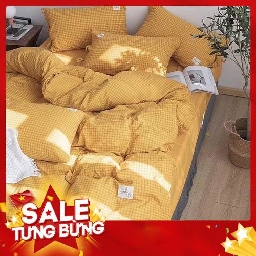 Bộ chăn ga gối , drap giường chất vải ĐŨI SILK họa tiết kẻ vàng