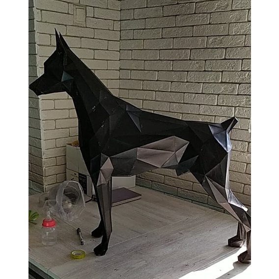 Doberman đứng 2 - Mô hình giấy