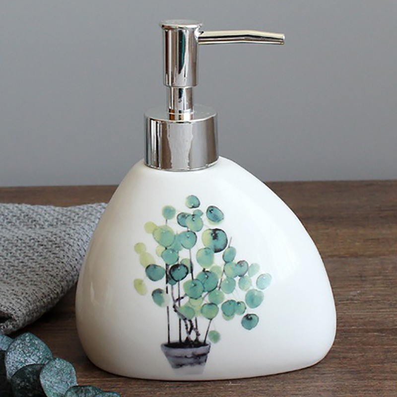 Bộ 5 sản phẩm dùng trong nhà tắm bằng chất liệu gốm sứ họa tiết cây xanh