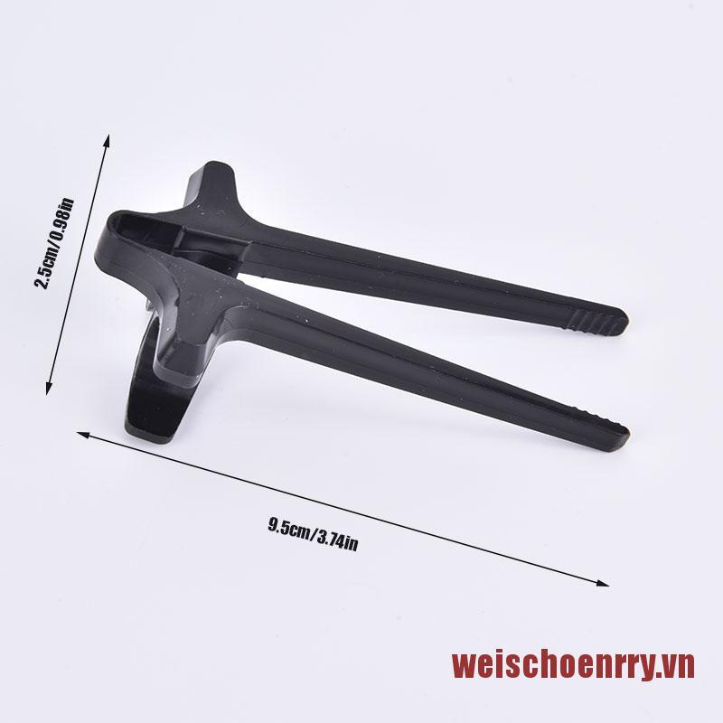 Set 2 Dụng Cụ Gắp Thức Ăn Vặt Đeo Ngón Tay Chống Bụi Tiện Dụng