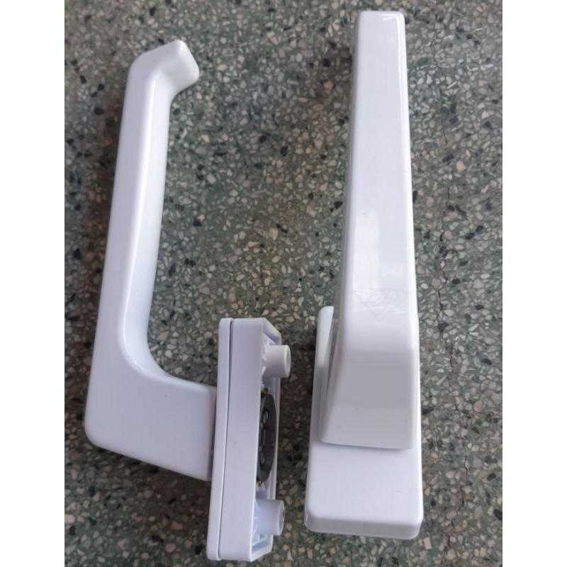 BỘ TAY NẮM KHÓA ĐA ĐIỂM THƯỜNG 1800 CỬA NHỰA uPVC