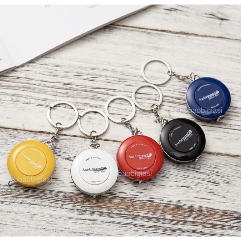 1 cái thước cuộn Hoechstmass xuất xứ Đức có móc khoá, có nút bấm thu dây dài 150cm 60in (Sp y hình)