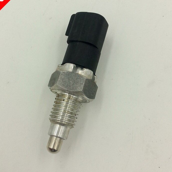 Công tắc số lùi Captiva, Lacetti XỊN -tặng vòng xoay hương hoa | BigBuy360 - bigbuy360.vn