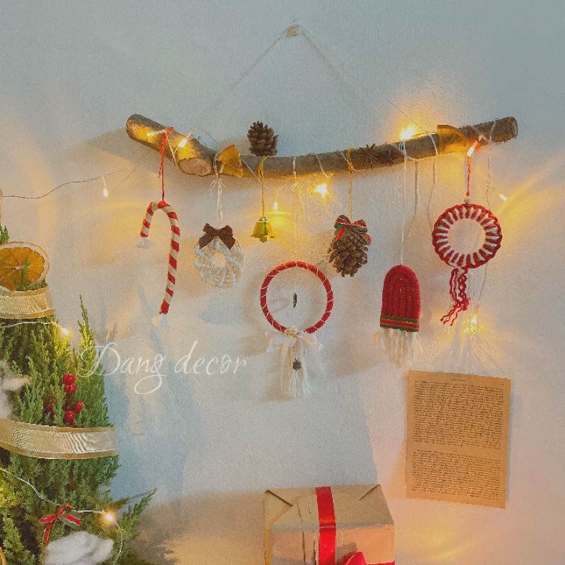 Phụ kiện trang trí giáng sinh treo tường macrame nhiều màu sắc có tặng kèm thân cây