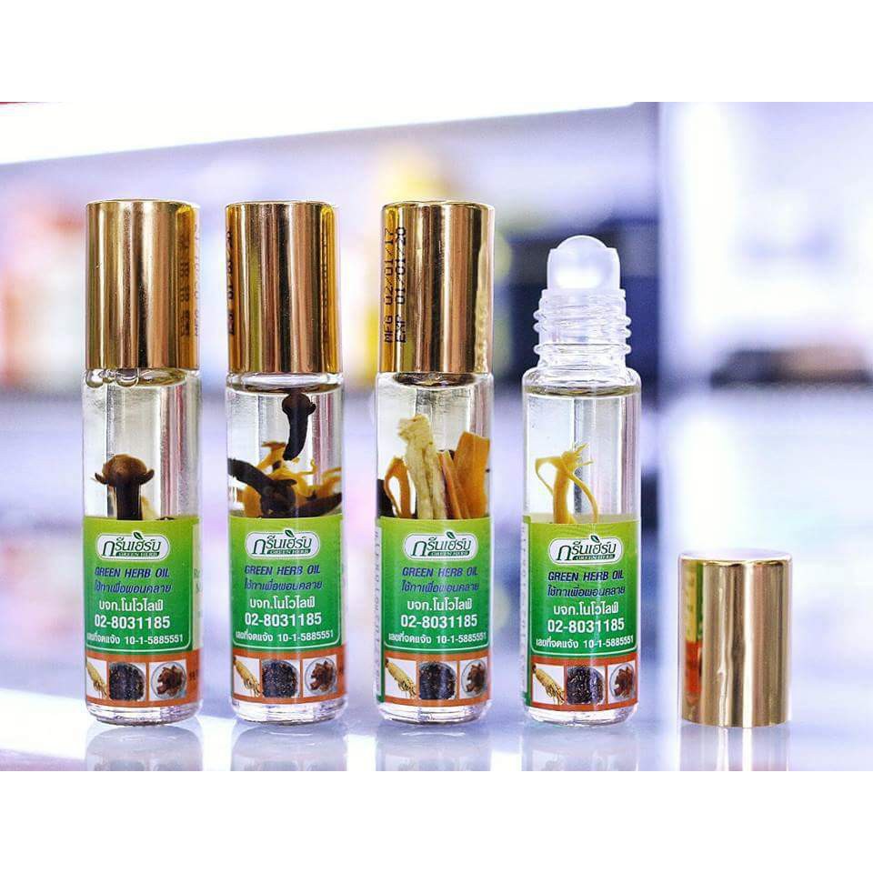 Dầu gió Thái lăn sâm thảo dược Green Herb Oil 8cc