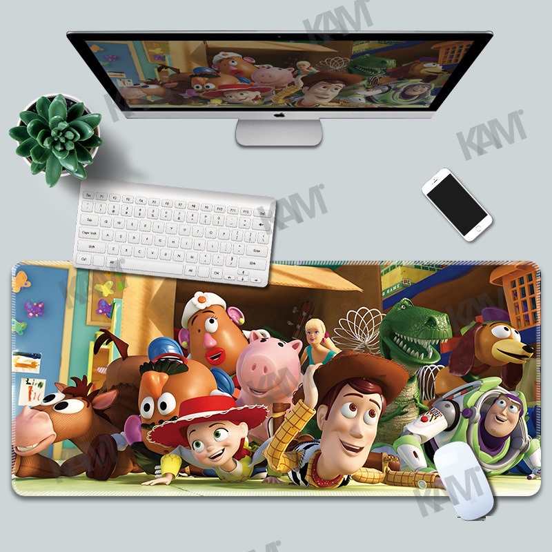Kam Phim hoạt hình Đồ chơi Story Bàn di chuột lớn 800mmx300mm Bàn di chuột không thấm nước Tấm lót chuột Lotso dễ thương In HD Buzz Ánh sáng Năm văn phòng Bàn phím chuột Tấm trang trí phòng