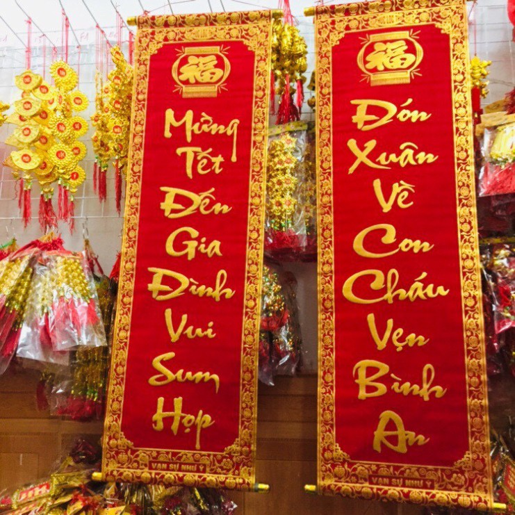 sỉ 10 đôi câu đối đỏ, liễng trang trí tết 35x100cm in chữ Việt Nam làm từ vải nhung đẹp