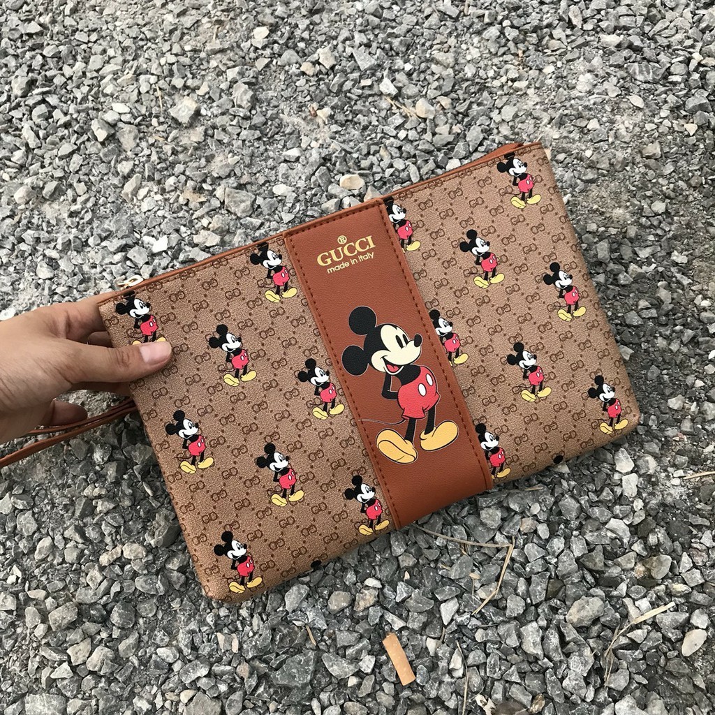 Clutch hình Mickey cầm tay thời trang nam nữ unisex