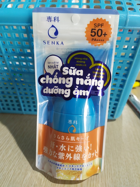 Kem chống nắng dạng sữa Senka Perfect UV Milk 40ml