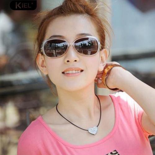 Kính mát chống tia UV phân cực cho nữ balo local brand | BigBuy360 - bigbuy360.vn