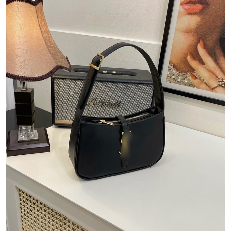 Túi kẹp nách yếu sinh lý 😅