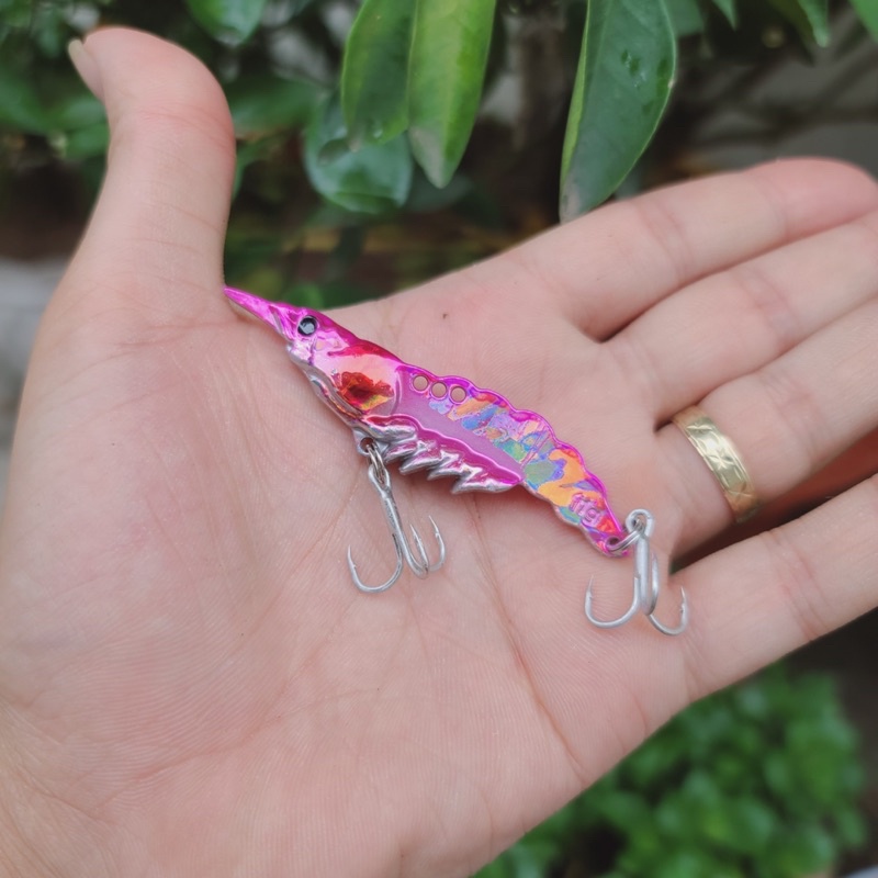 Mồi tôm giả bằng sắt cao cấp - lớp sơn bền bỉ - hàng đẹp lạ có 7g và 10g
