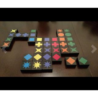 Bộ trò chơi board game qwirkle độc đáo