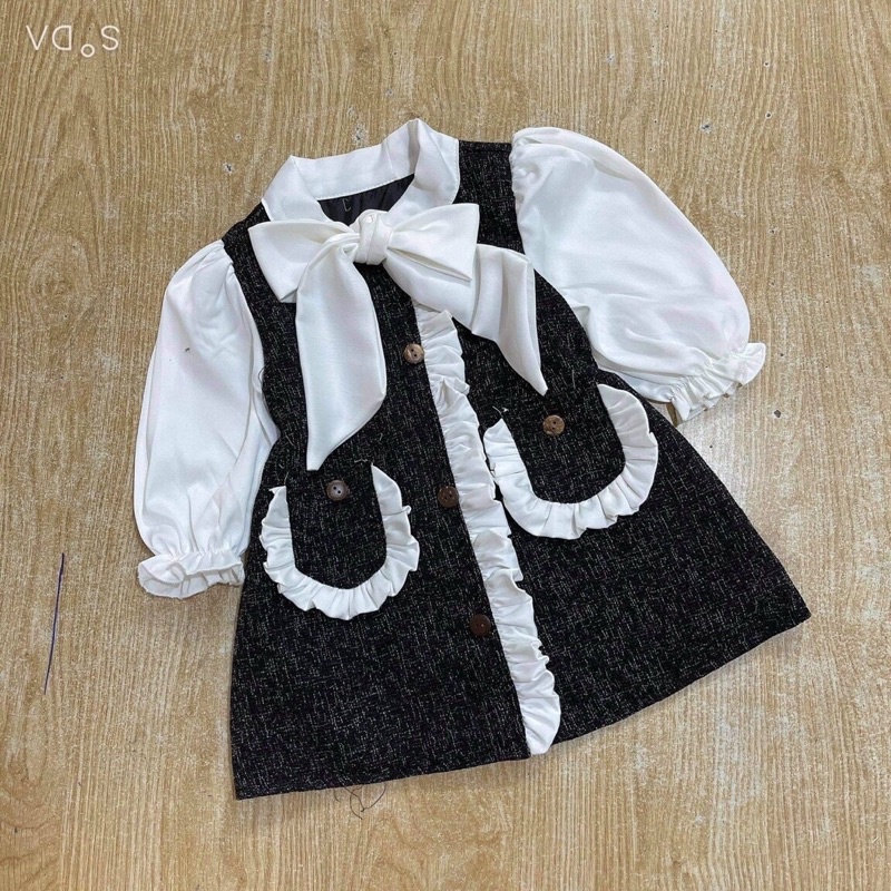 Váy dạ bé gái dài tay thu đông (𝘁𝗵𝗮̂𝗻 𝟮 𝗹𝗼̛́𝗽) [𝐅𝐑𝐄𝐄𝐒𝐇𝐈𝐏 𝐓𝐎𝐀̀𝐍 𝐐𝐔𝐎̂́𝐂] LINA KIDS- váy dạ đen tay lụa Hàng thiết kế