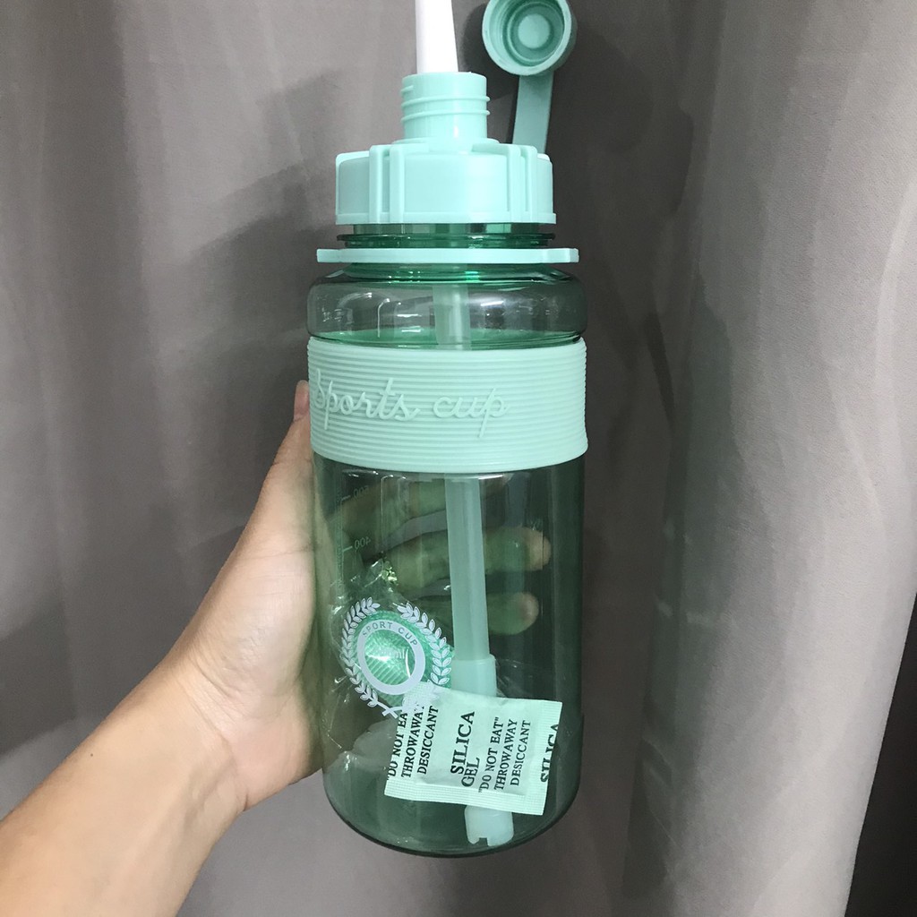 Bình nước sports cup phong cách thể thao 1000ml có ống hút và dây đeo