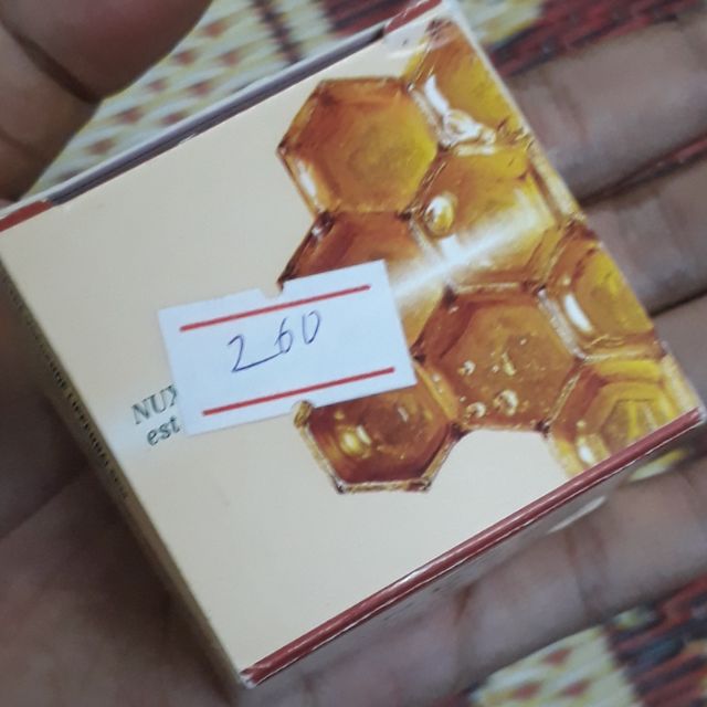 Son dưỡng môi