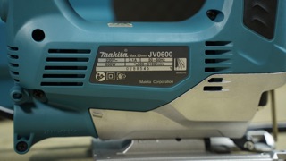 Máy cưa Makita JV0600K