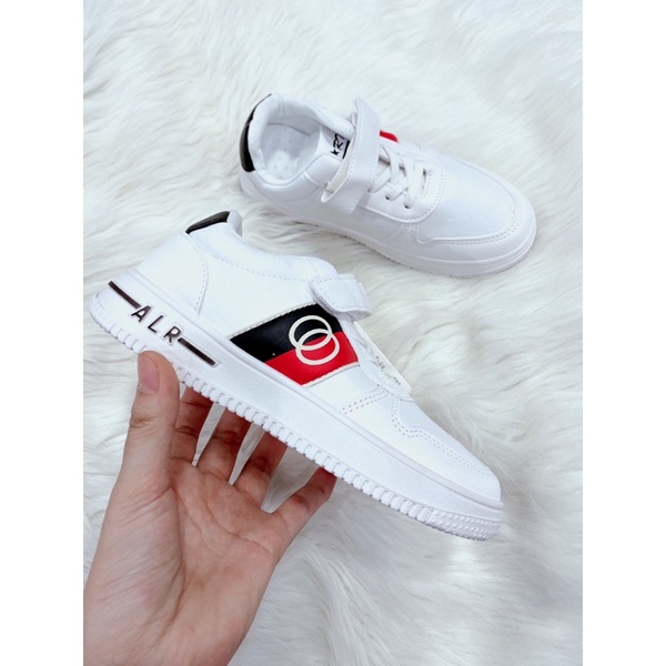 giày thể thao bé trai gái size 33-38