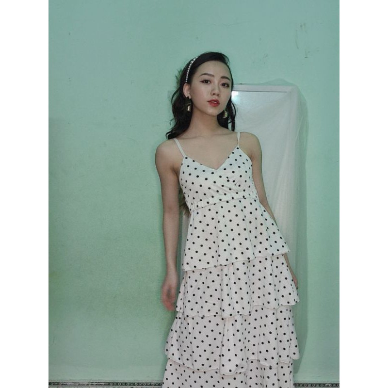 váy chấm bi 4 tầng