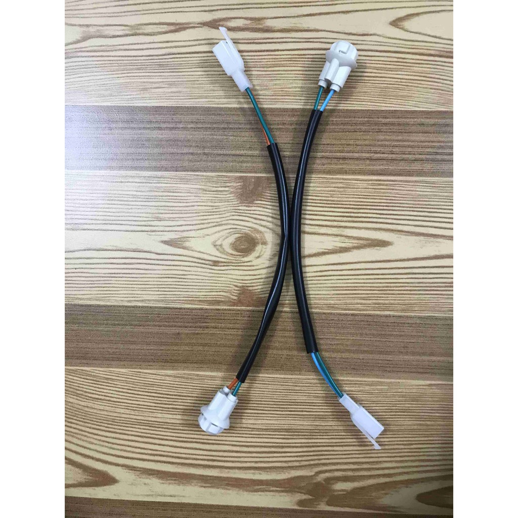 Đuôi xi nhan trước future neo