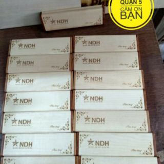 Bút gỗ khắc tên
