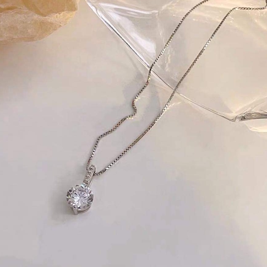 Dây chuyền bạc Dây liền mặt đá chủ sáng lấp lánh Van Jewelry V10763