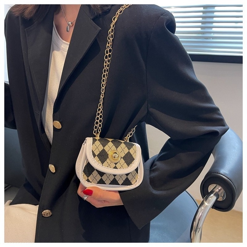 Túi Vuông Đeo Chéo Đính Đá Nhiều Màu NB00326