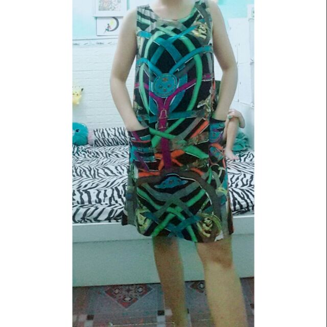 Đầm  size S-M thanh lý .mới nguyên tag