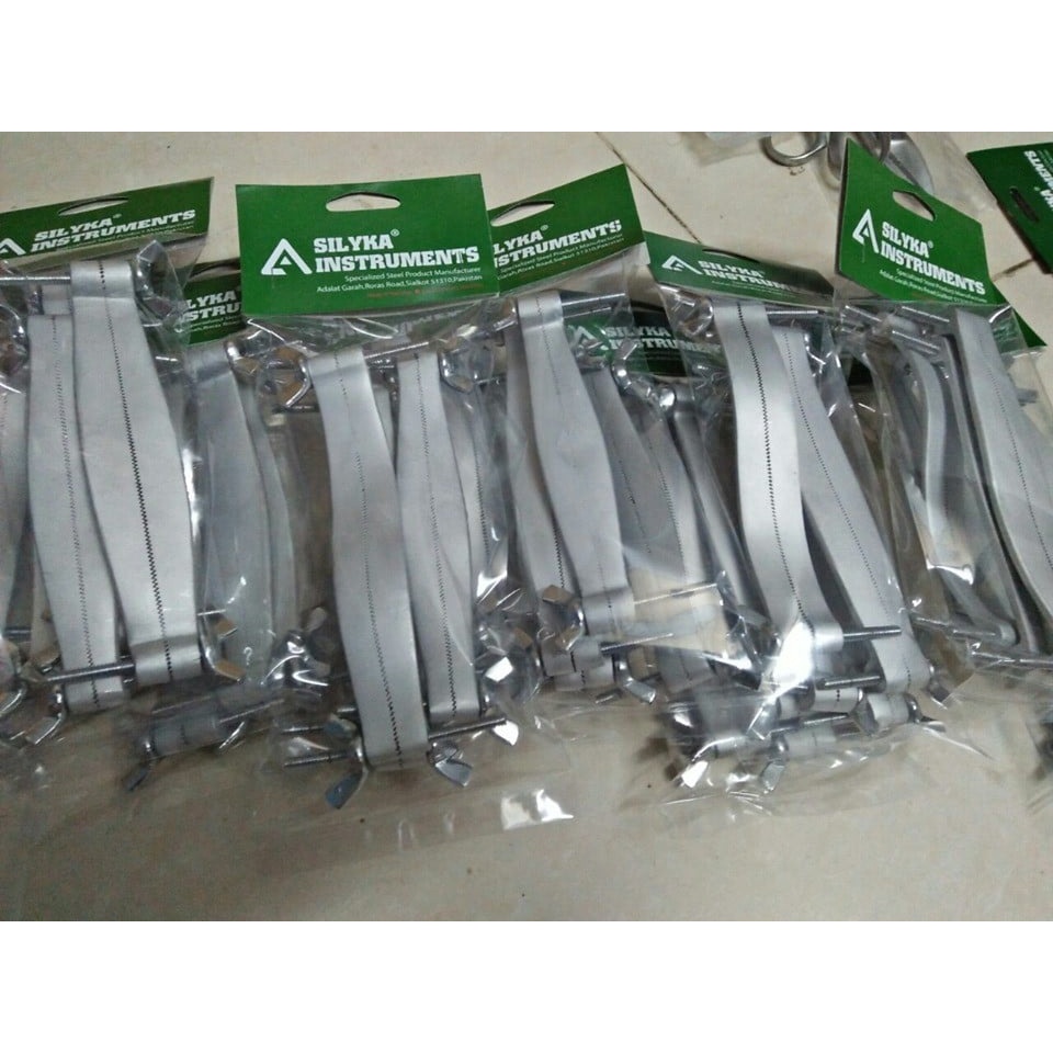 Bộ khuôn cắt tai chó