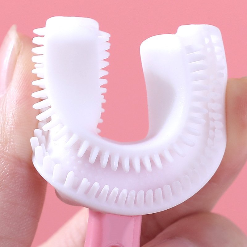 Bàn chải đánh răng cho bé chữ u chất liệu Silicon chịu được lực cắn, cho bé từ 2 tuổi - 12 tuổi
