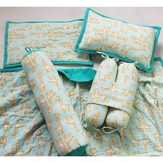 Set chăn gối xô muslin cho bé lớn