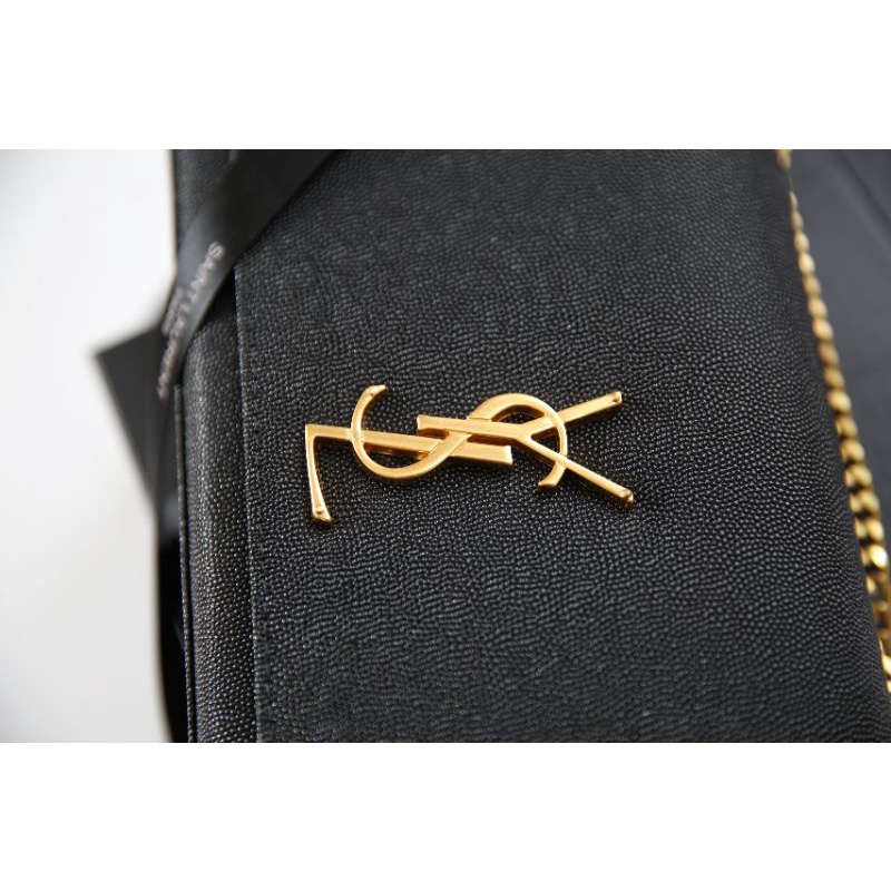 Túi đeo chéo nữ da cá đuối sz25cm -3 màu(đen,vàng,bạc)fulbox