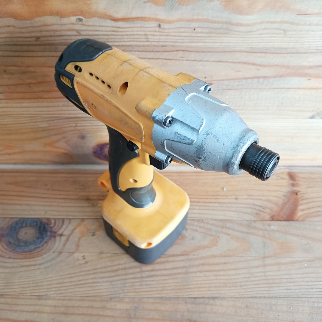 Khoan bắn vít National bãi nhật