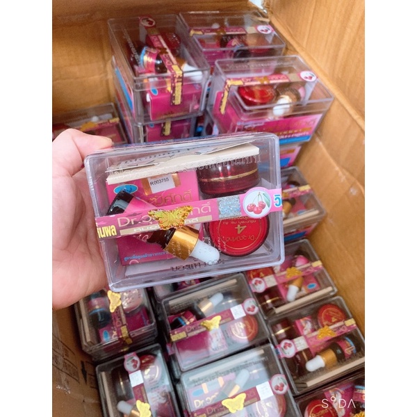 Kem nám sạm thái lan