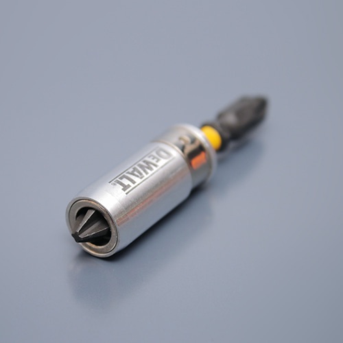 Bộ nam châm tăng lực hút kèm mũi vít 2 đầu cao cấp Dewalt DWA13MS - Chính hãng