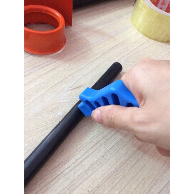 Dùi đục lỗ ống LDPE, HDPE tạo lỗ 6mm