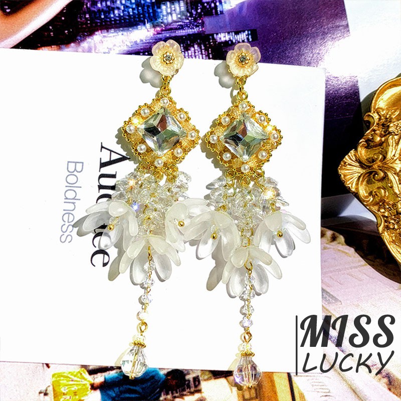 Khuyên tai nữ kiểu dáng thời trang phong cách Hàn Quốc