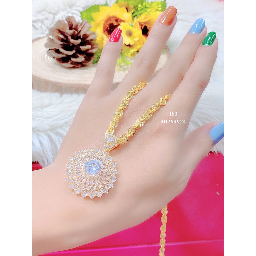 Mặt dây chuyền UHA mạ vàng 18 kiểu dáng sang trọng M1269