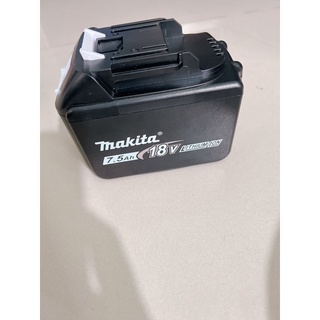Pin đóng mới makita 18v 6Ah có leb báo pin