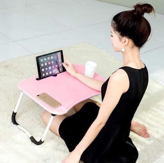 Bàn học có khe cắm, màu : hồng, cà phê,xanh da trời . Kích thước :60x40x28cm. | BigBuy360 - bigbuy360.vn