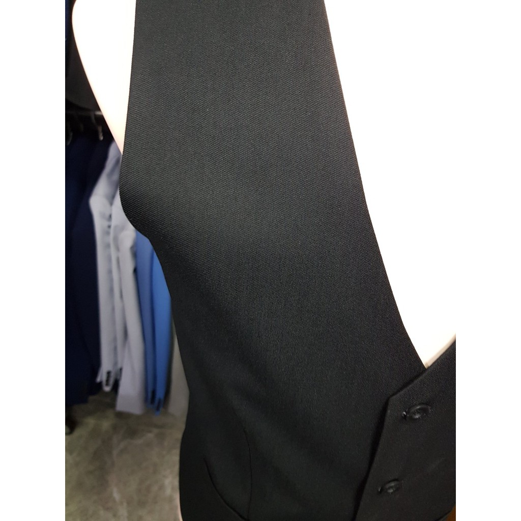 Áo Gile đen form ôm trẻ trung cá tính chất vải mỏng