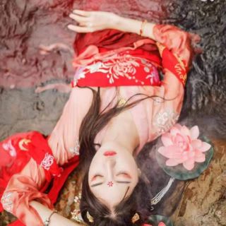 Hán phục Uyển Nương