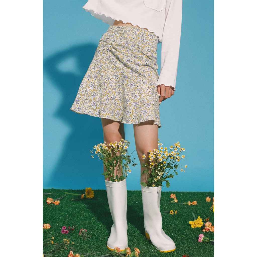 Chân váy hoa nữ rút dây thời trang GAGO gathered side floral mini skirt xanh rêu GO3365