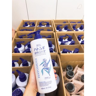 Sữa tắm ý dĩ 800ml