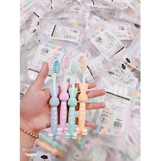 Set 4 bàn chải đánh răng cho bé
