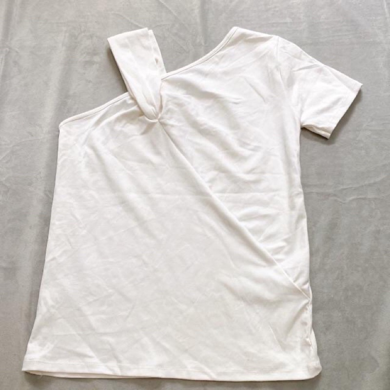 Áo thun trắng TOPSHOP