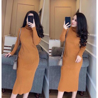 Đầm len ôm body cổ lọ
