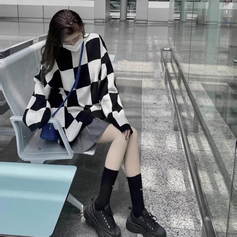 ÁO SWEATER HOẠ TIẾT BÀN CỜ