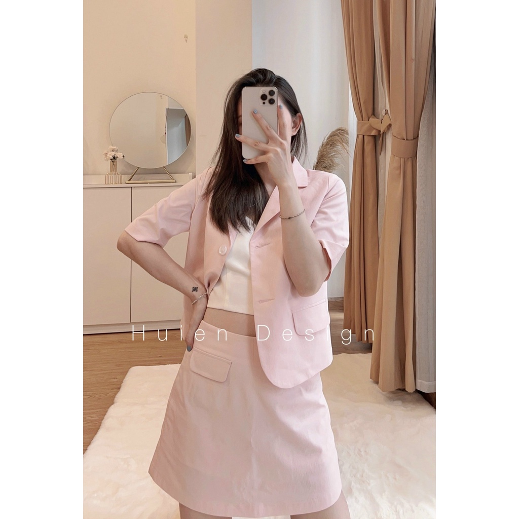 Blazer Huien thiết kế dáng lửng cộc màu hồng siêu hot, siêu xinh | BigBuy360 - bigbuy360.vn