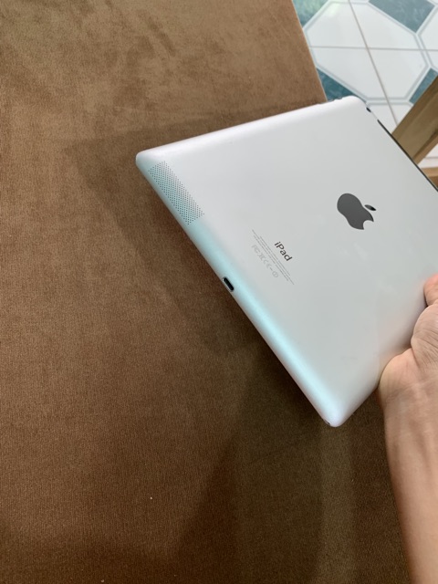 IPad 4 sử dụng sim 4G và wifi 32GB màu trắng | BigBuy360 - bigbuy360.vn